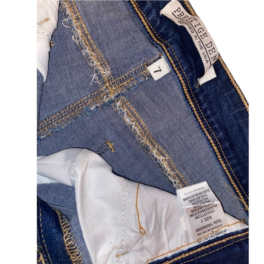 PRESTIGE DENIM Micro Mini Skirt w/Raw Cut Hem, Lace Embellishments BLUE Size 7 - Picture 3 of 6